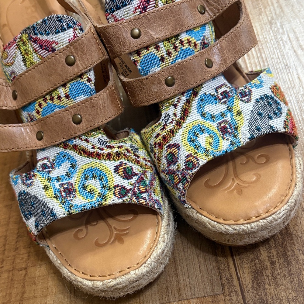 Born Brewster Platform Wedge Sandal Tapestry Leather espadrille Heel Size 8M - Picture 5 of 10